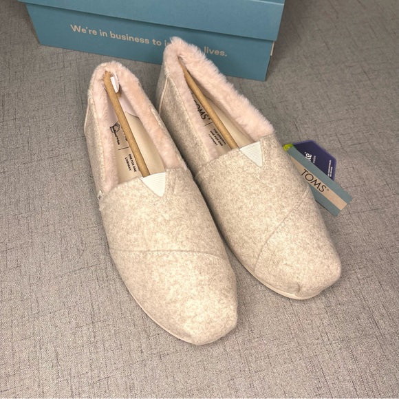 TOMS Alpargata Natural Felt Slipper Shoes with Pink Faux Fur Lining Nwt - Picture 8 of 11